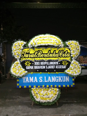 Papan Bunga Duka di Kendahe